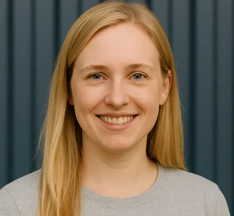 Clara, Customer Success Clara - Customer Success at OskarOS